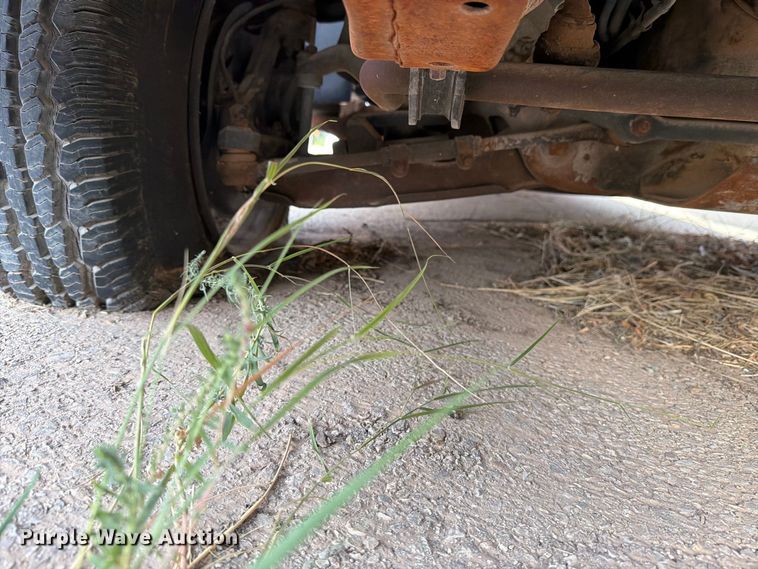 image for item FO3002 1995 Chevrolet S10 pickup truck
