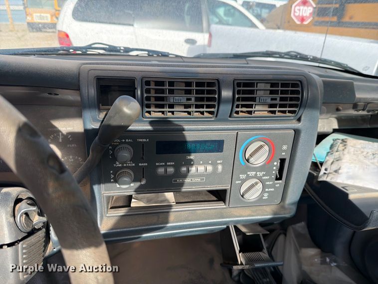 image for item FO3003 1995 Chevrolet S10 pickup truck