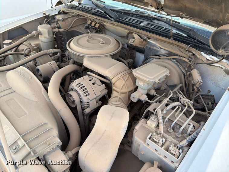 image for item FO3003 1995 Chevrolet S10 pickup truck