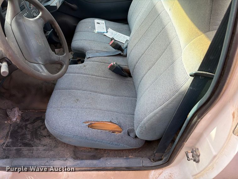 image for item FO3004 1995 Chevrolet S10 pickup truck