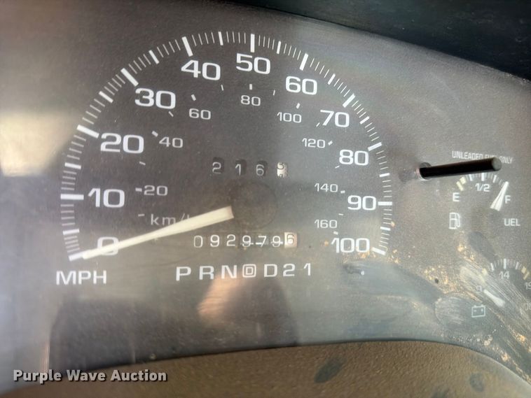 image for item FO3004 1995 Chevrolet S10 pickup truck