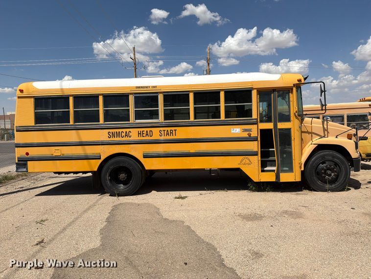 image for item FO3012 2004 Freightliner FS65 school bus