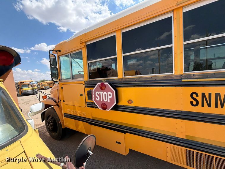 image for item FO3012 2004 Freightliner FS65 school bus