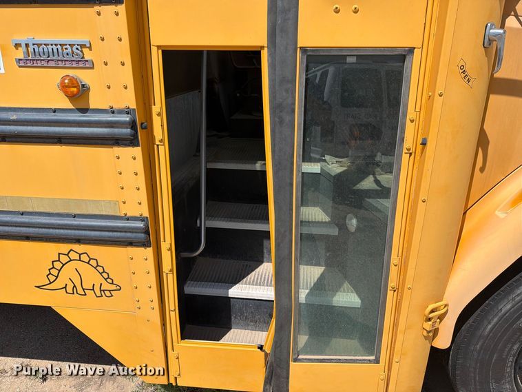 image for item FO3012 2004 Freightliner FS65 school bus