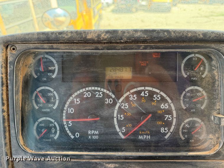image for item FO3012 2004 Freightliner FS65 school bus