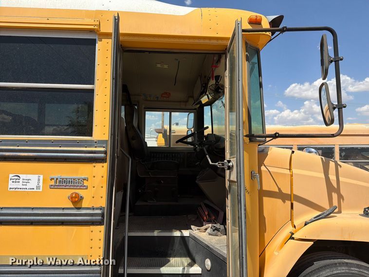 image for item FO3012 2004 Freightliner FS65 school bus