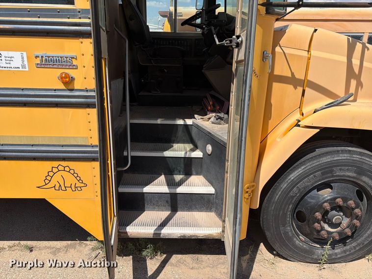 image for item FO3012 2004 Freightliner FS65 school bus