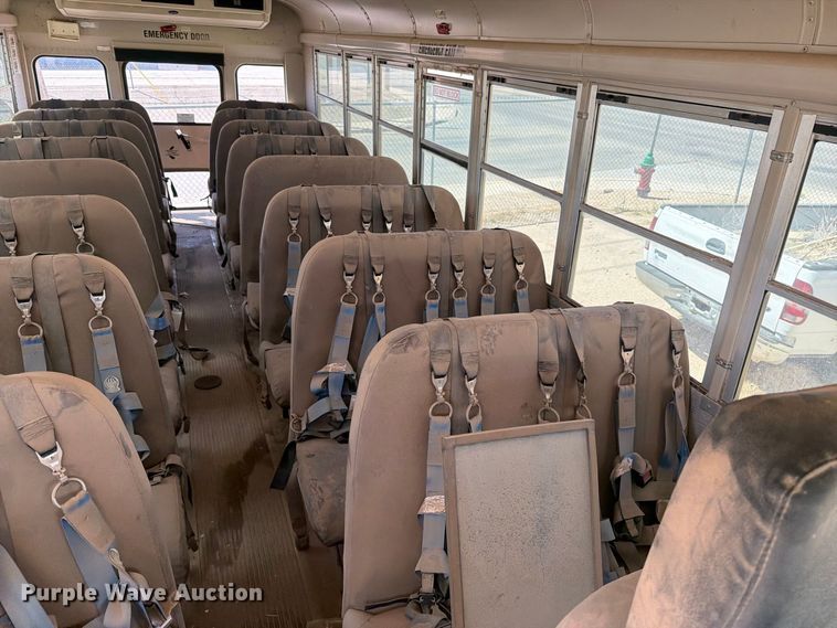image for item FO3012 2004 Freightliner FS65 school bus