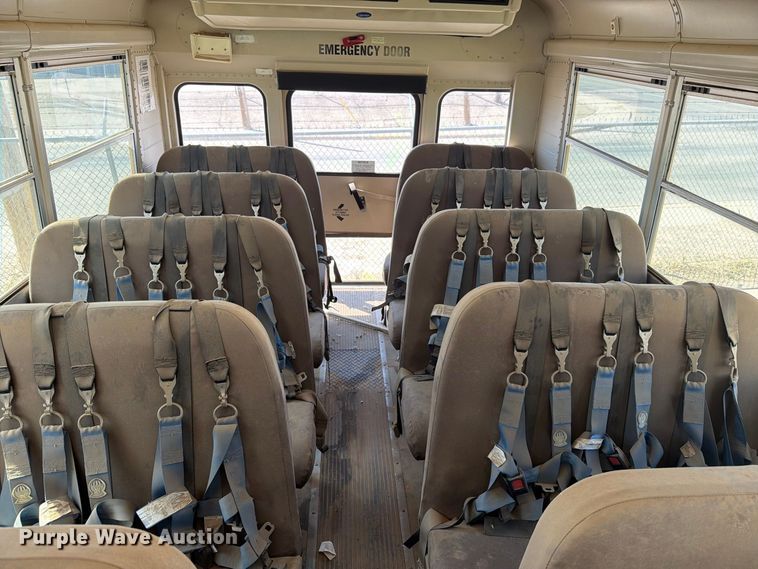 image for item FO3012 2004 Freightliner FS65 school bus