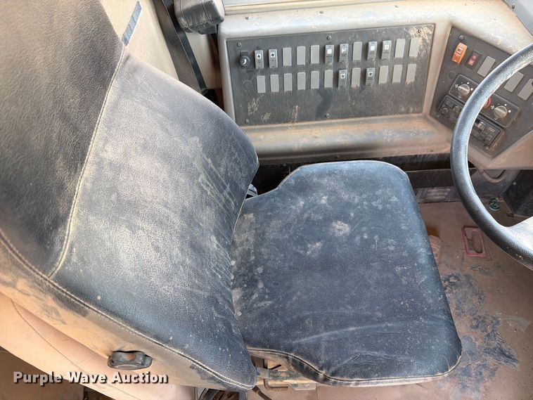 image for item FO3012 2004 Freightliner FS65 school bus