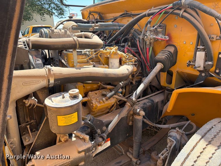 image for item FO3012 2004 Freightliner FS65 school bus