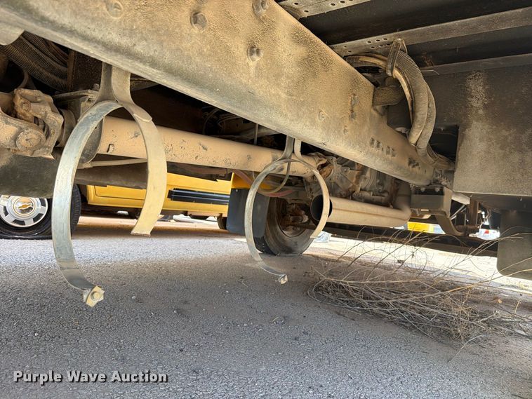 image for item FO3012 2004 Freightliner FS65 school bus