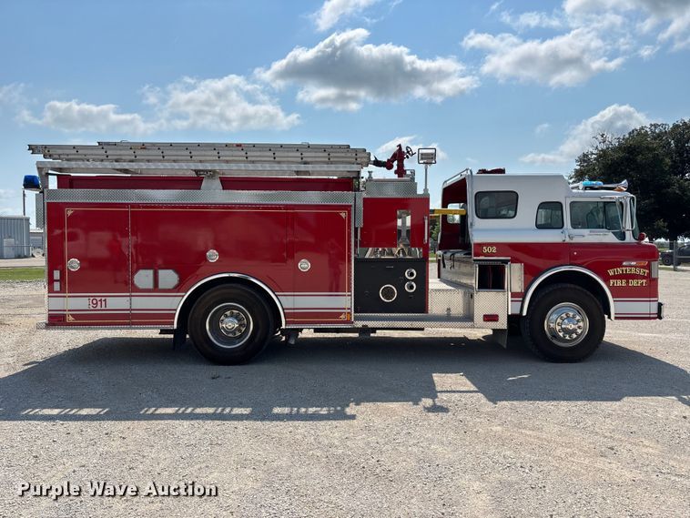 image for item FP3015 1988 Ford C8000 pumper fire truck