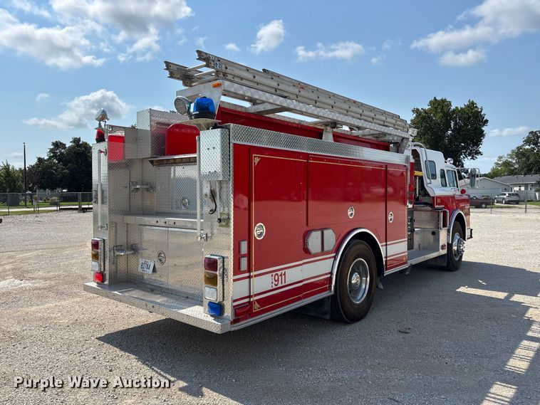 image for item FP3015 1988 Ford C8000 pumper fire truck