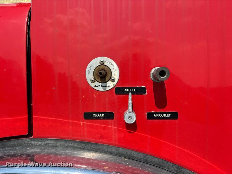 image for item FP3015 1988 Ford C8000 pumper fire truck