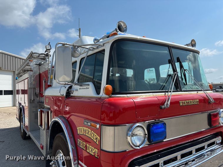 image for item FP3015 1988 Ford C8000 pumper fire truck