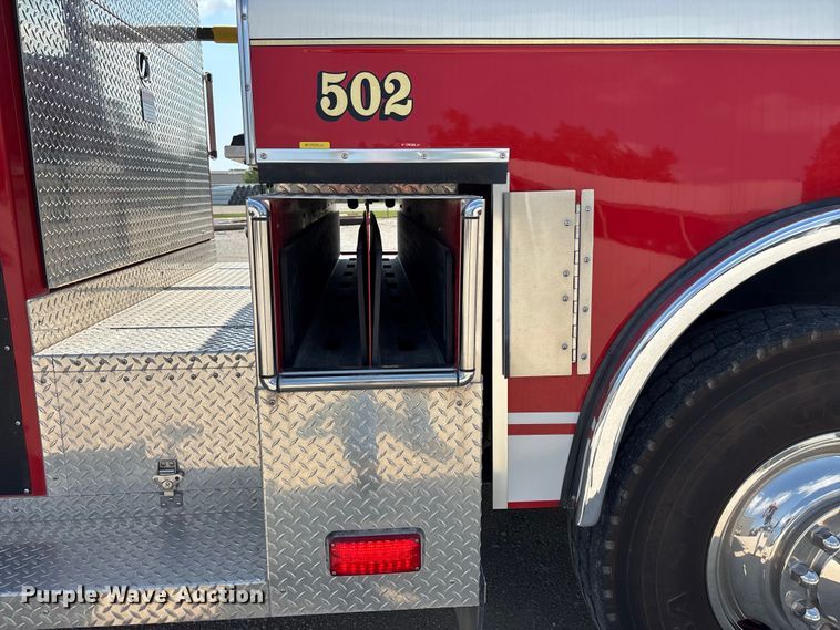 image for item FP3015 1988 Ford C8000 pumper fire truck