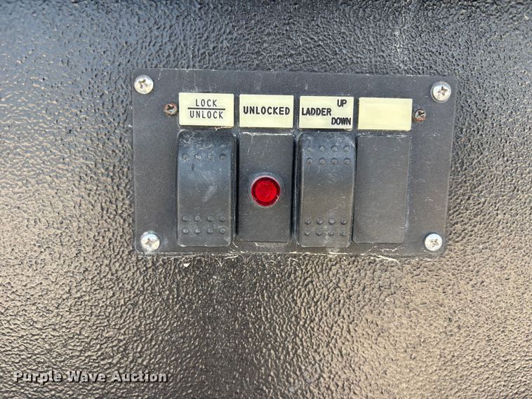 image for item FP3015 1988 Ford C8000 pumper fire truck