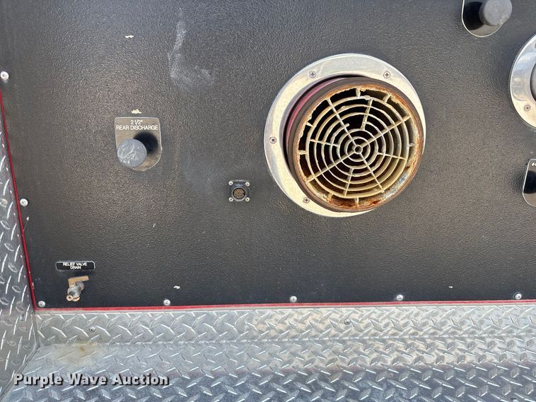 image for item FP3015 1988 Ford C8000 pumper fire truck