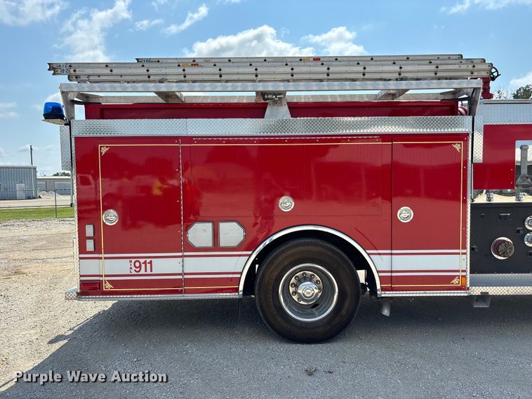 image for item FP3015 1988 Ford C8000 pumper fire truck