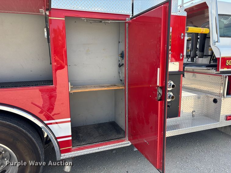 image for item FP3015 1988 Ford C8000 pumper fire truck