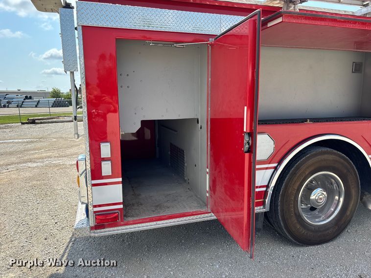 image for item FP3015 1988 Ford C8000 pumper fire truck
