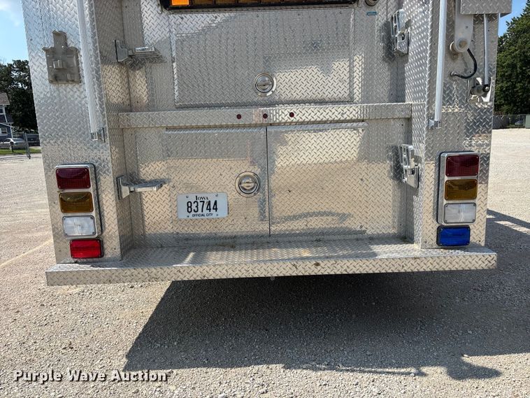 image for item FP3015 1988 Ford C8000 pumper fire truck