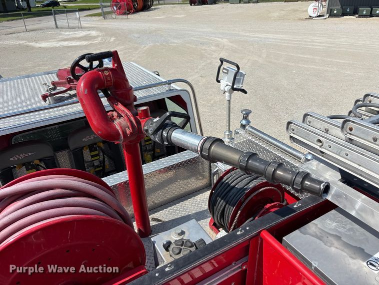 image for item FP3015 1988 Ford C8000 pumper fire truck