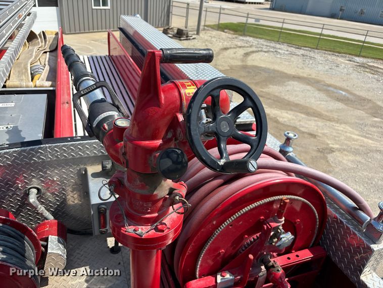 image for item FP3015 1988 Ford C8000 pumper fire truck