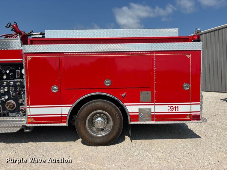 image for item FP3015 1988 Ford C8000 pumper fire truck