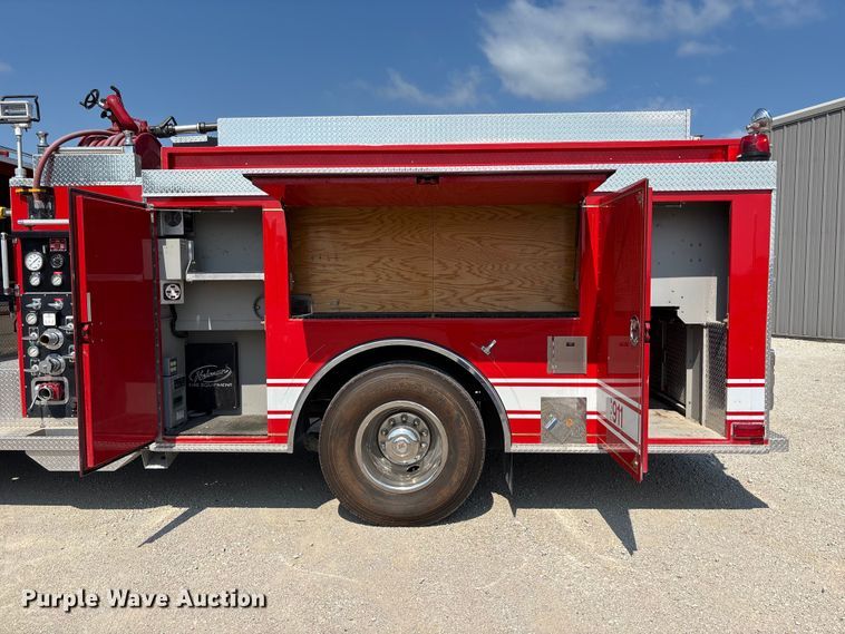 image for item FP3015 1988 Ford C8000 pumper fire truck