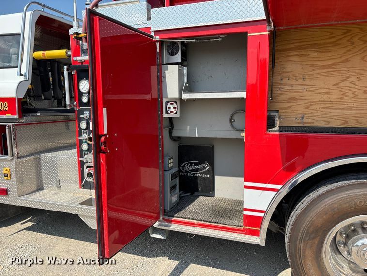 image for item FP3015 1988 Ford C8000 pumper fire truck