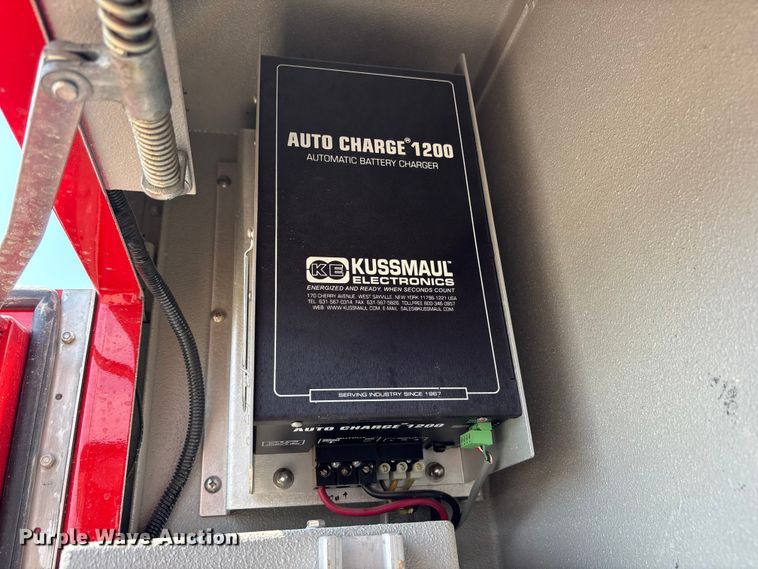 image for item FP3015 1988 Ford C8000 pumper fire truck