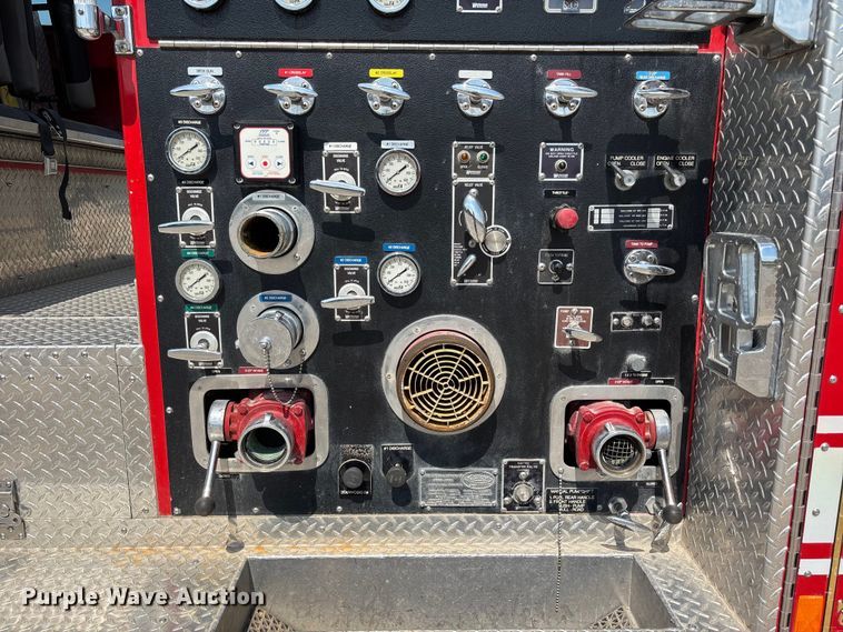 image for item FP3015 1988 Ford C8000 pumper fire truck