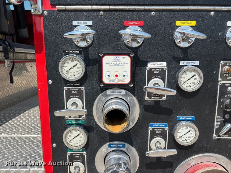 image for item FP3015 1988 Ford C8000 pumper fire truck