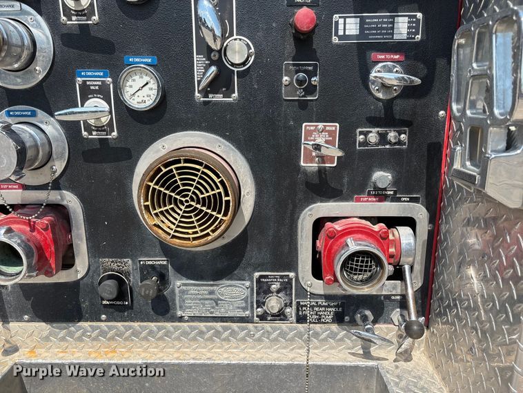 image for item FP3015 1988 Ford C8000 pumper fire truck