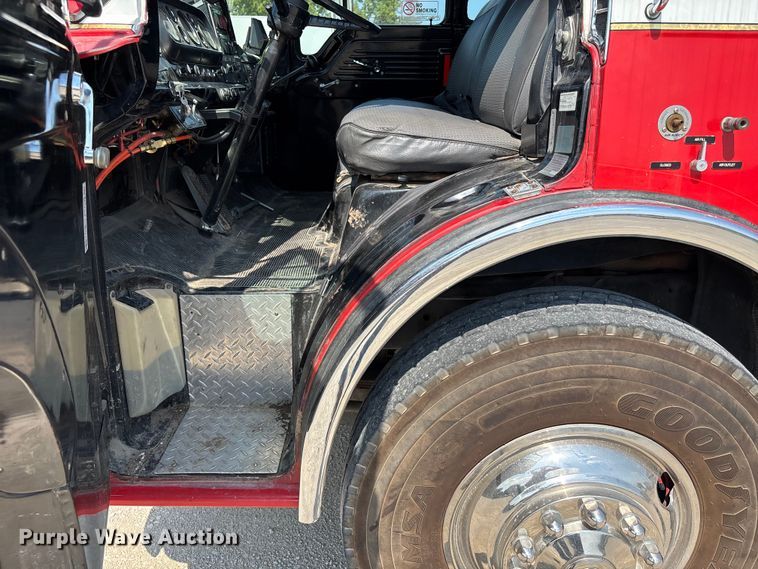 image for item FP3015 1988 Ford C8000 pumper fire truck
