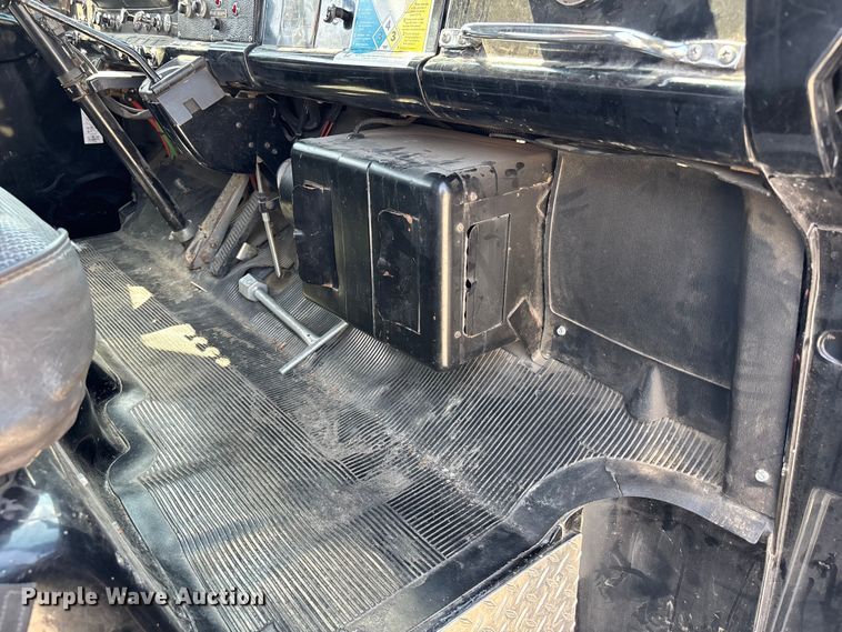 image for item FP3015 1988 Ford C8000 pumper fire truck