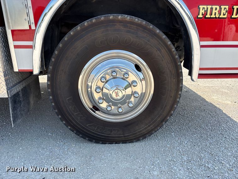 image for item FP3015 1988 Ford C8000 pumper fire truck