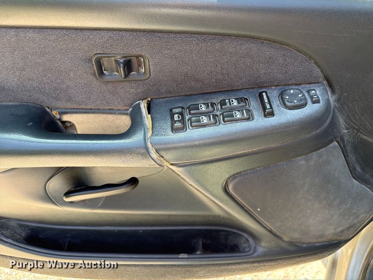 image for item FP3045 2002 Chevrolet Silverado 1500 Crew Cab pickup truck