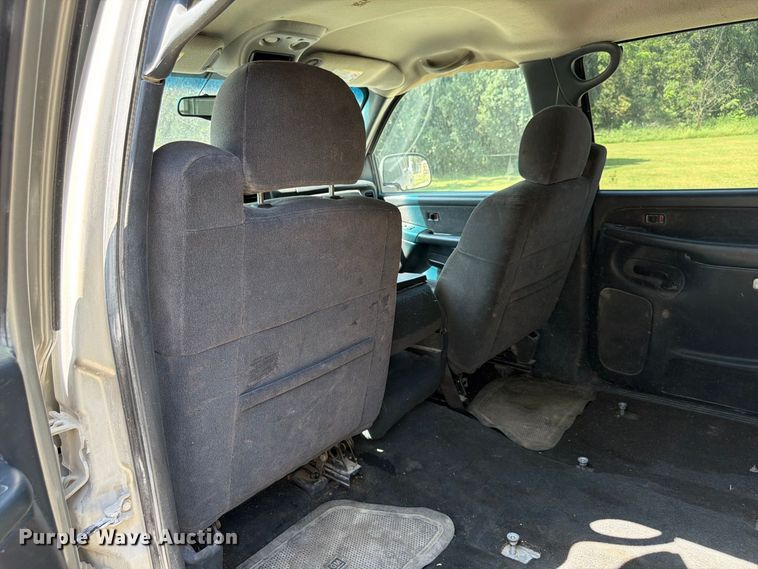 image for item FP3045 2002 Chevrolet Silverado 1500 Crew Cab pickup truck