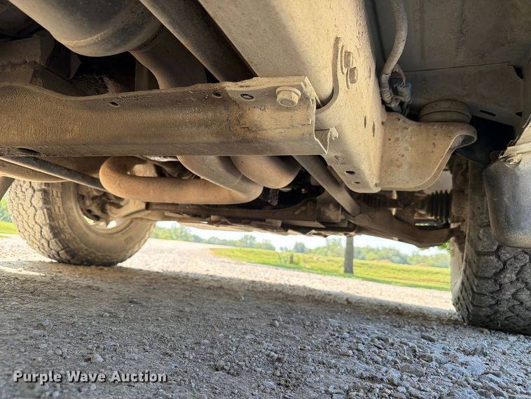 image for item FP3045 2002 Chevrolet Silverado 1500 Crew Cab pickup truck