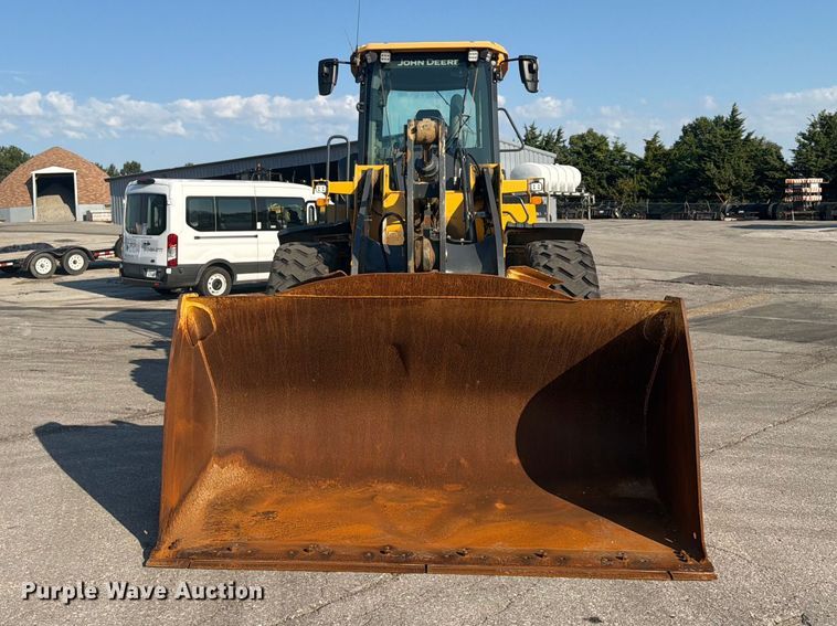 image for item FP4052 2021 John Deere 624P wheel loader