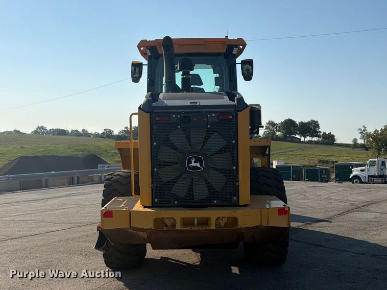 image for item FP4052 2021 John Deere 624P wheel loader