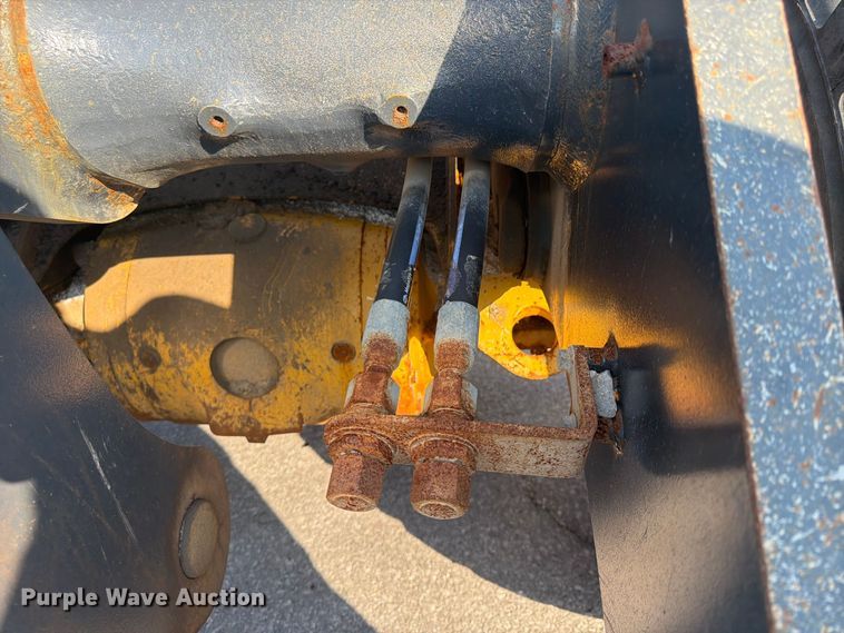 image for item FP4052 2021 John Deere 624P wheel loader