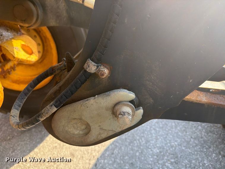 image for item FP4052 2021 John Deere 624P wheel loader