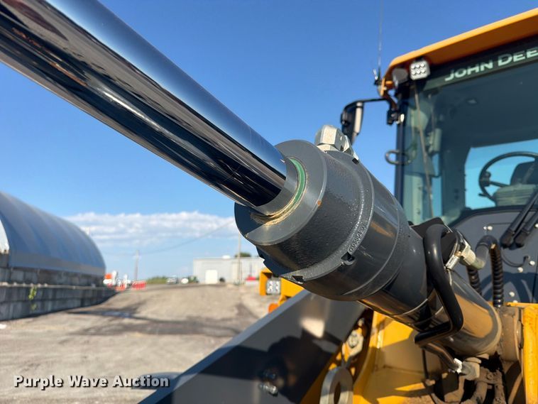 image for item FP4052 2021 John Deere 624P wheel loader