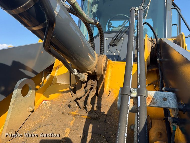 image for item FP4052 2021 John Deere 624P wheel loader