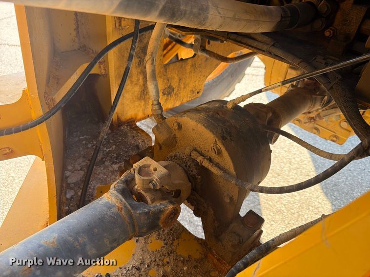 image for item FP4052 2021 John Deere 624P wheel loader