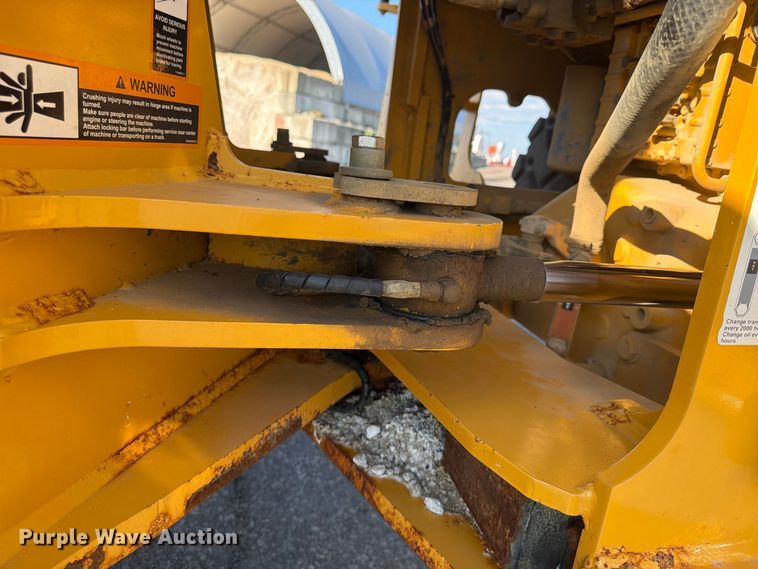 image for item FP4052 2021 John Deere 624P wheel loader